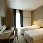 Otel Victor 4*