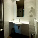 Otel Victor 4*