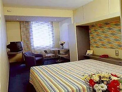 Victor Otel Bari