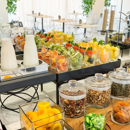 Victor Otel Bari