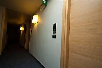 Victor Otel